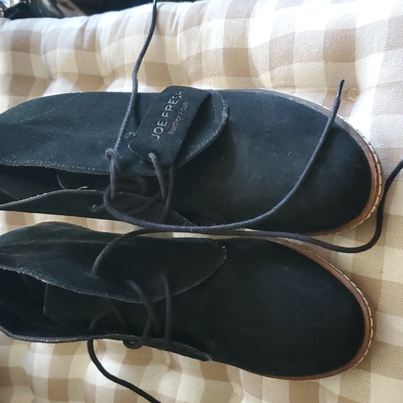 Joe Fresh booties new without tags only try on. Suede leather. - Picture 2 of 5